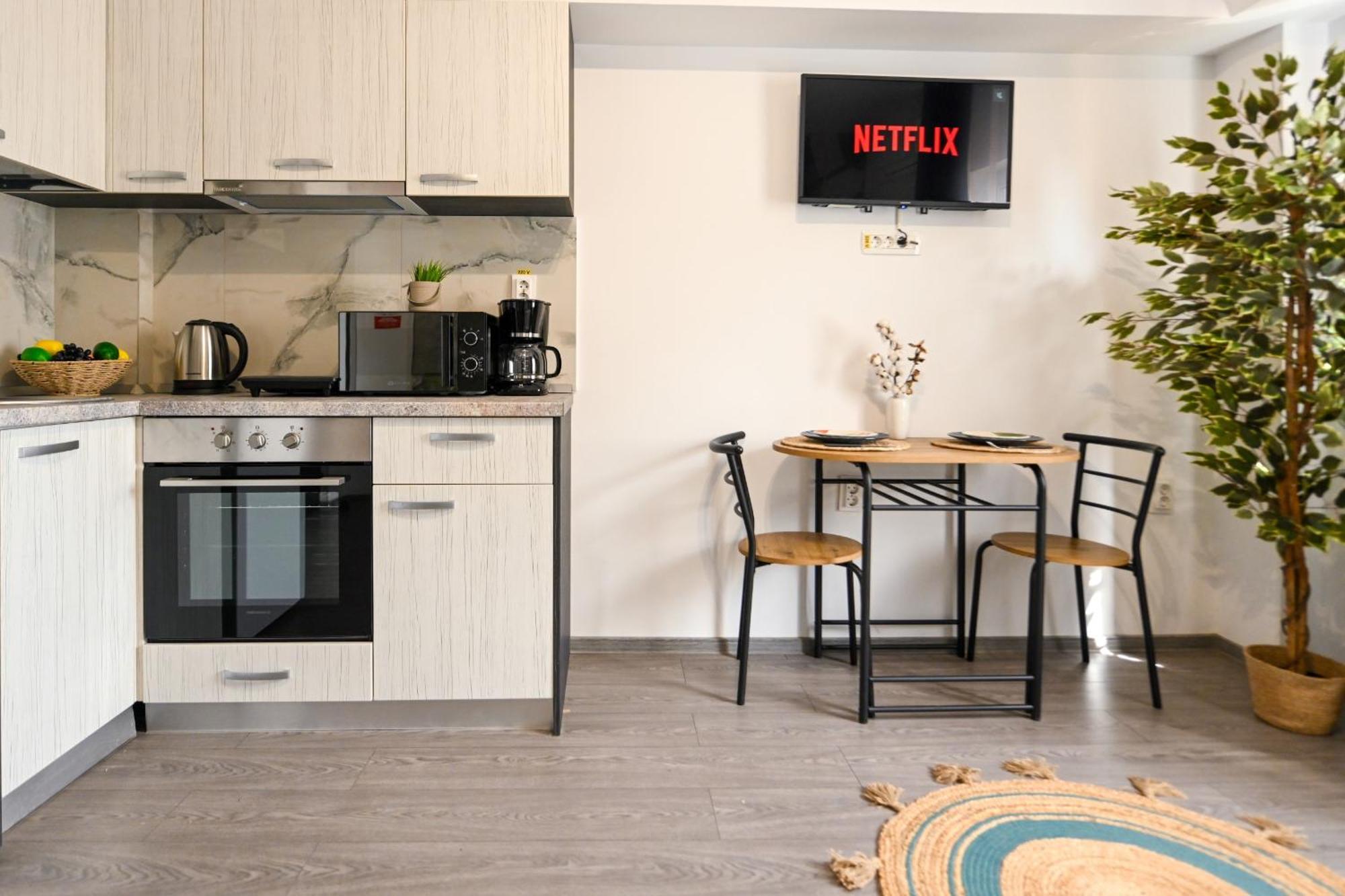 Old Town Charm - Modern & Comfortable Accommodation In The Heart Of The City Bucureşti Eksteriør bilde